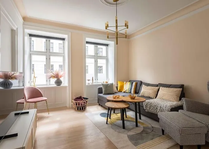 City Central 2Br Flat Next To The Lakes