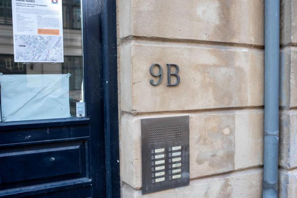 2br Flat Next To The Lakes * København