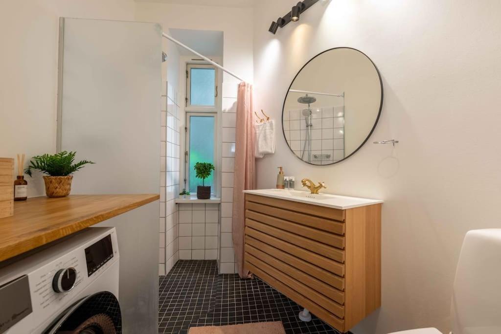 2br Flat Next To The Lakes Lejlighed
